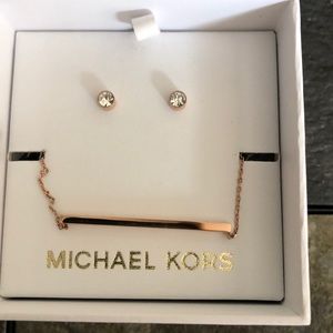 Gorgeous MICHAEL KORS Jewelry Set